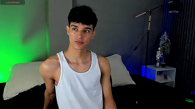 Snapshot of Busterspinter chatting on 12.20.24 Busterspinter online show from 12.20.24
