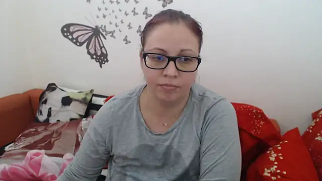 Snapshot of LadyHellene chatting on 02.16.25 LadyHellene online show from 02.16.25