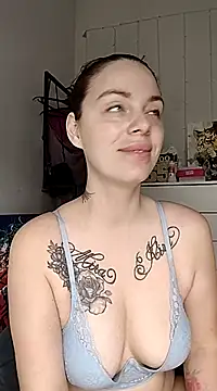 Snapshot of Lola_Hale chatting on 03.19.25 Lola Hale online show from 03.19.25