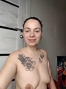 Snapshot of Lola_Hale chatting on 03.20.25 Lola Hale online show from 03.20.25