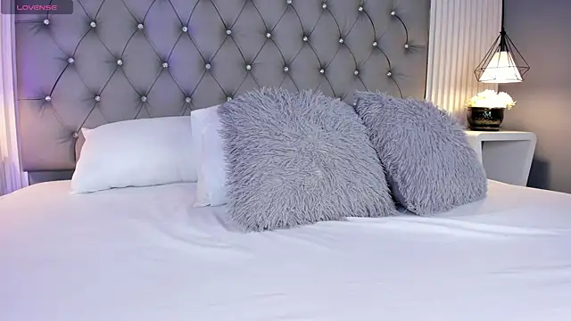 VioletthaRous online show from 03.18.26