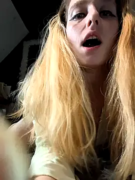 Snapshot of Sweet-SpicyOff chatting on 12.15.25 Sweet-SpicyOff online show from 12.15.25