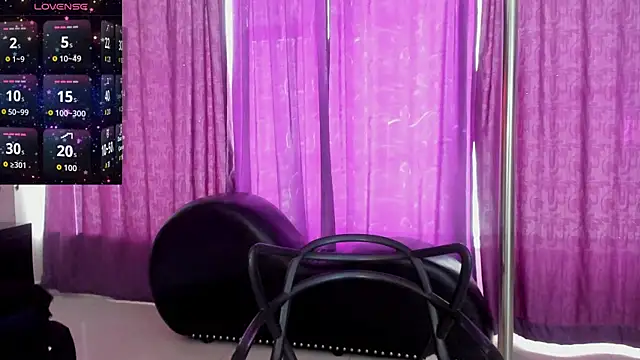 Coral Gibson online show from 10.06.25