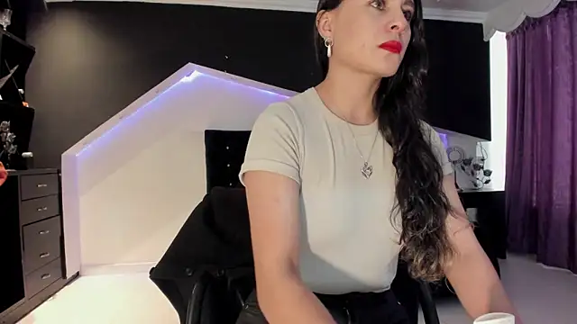 Snapshot of Coral_Gibson chatting on 05.22.26 Coral Gibson online show from 05.22.26