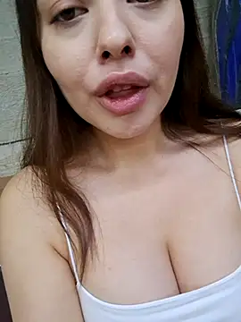 Snapshot of la_luna_sorse chatting on 10.29.25 la luna sorse online show from 10.29.25