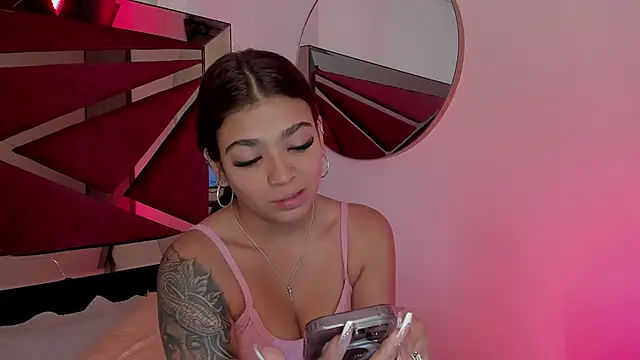 GiaFu online show from 12.04.25