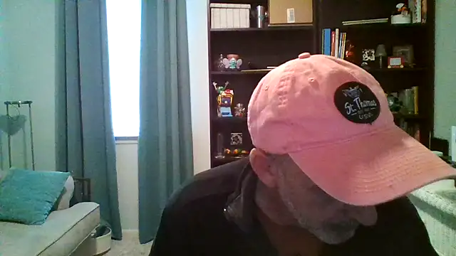 Snapshot of TheyCallMeSir6669 chatting on 02.14.25 TheyCallMeSir6669 online show from 02.14.25