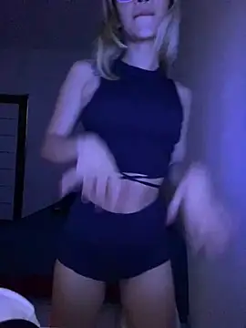 Carolinen online show from 02.11.25