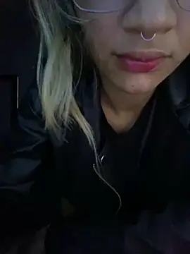 Carolinen online show from 02.13.25