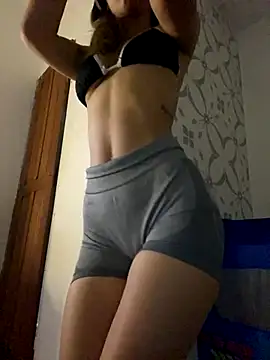 Carolinen online show from 10.21.25