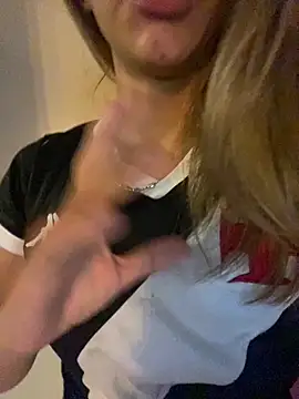 Carolinen online show from 03.25.26