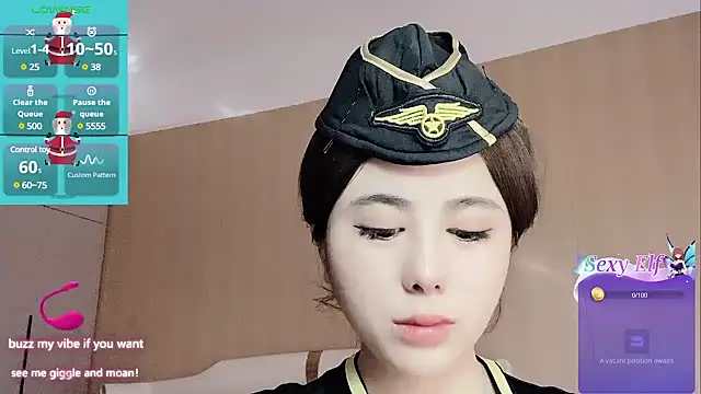 Snapshot of jiaozi-kiss chatting on 12.21.24 jiaozi-kiss online show from 12.21.24