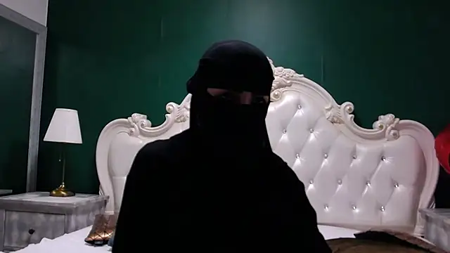 Hajar Kar online show from 02.24.25