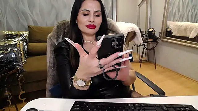 Sara Poison online show from 03.05.26