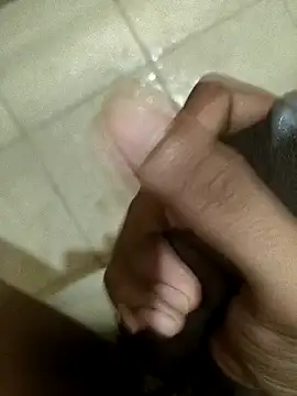 Snapshot of naughtiestdaddy chatting on 01.15.26 naughtiestdaddy online show from 01.15.26