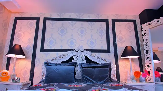 ImSophiie online show from 02.18.25