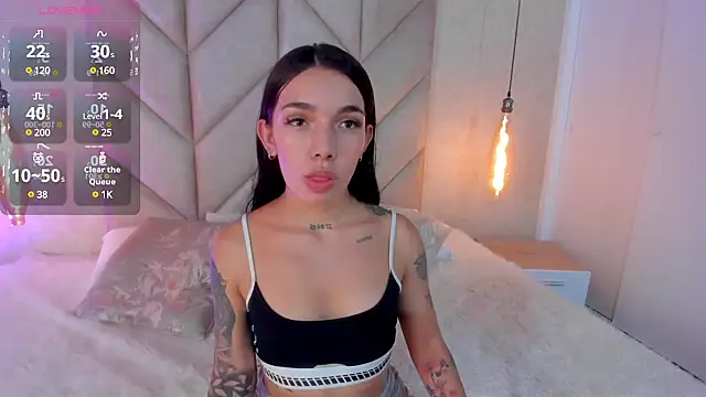 Snapshot of Mollymoon1 chatting on 01.23.25 Mollymoon1 online show from 01.23.25