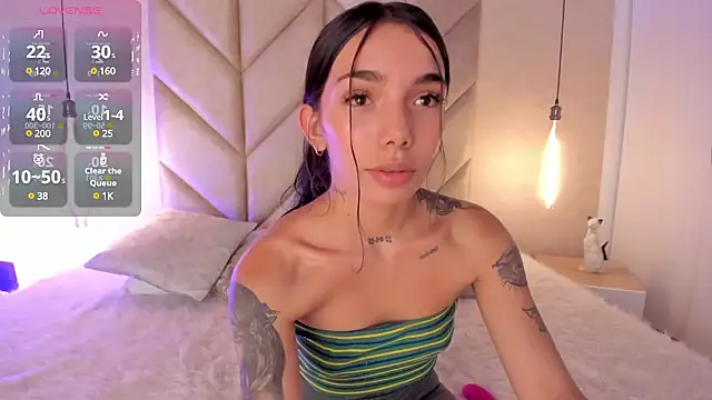 Snapshot of Mollymoon1 chatting on 01.30.25 Mollymoon1 online show from 01.30.25