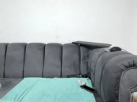 Pearl 00 online show from 03.18.26