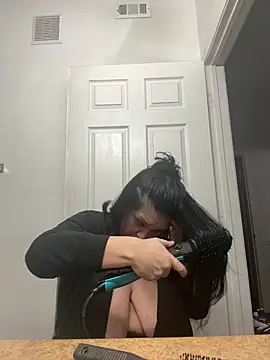 AlyssiaAmoreXO online show from 02.04.26