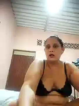 Snapshot of carolina_goez chatting on 03.01.25 carolina goez online show from 03.01.25