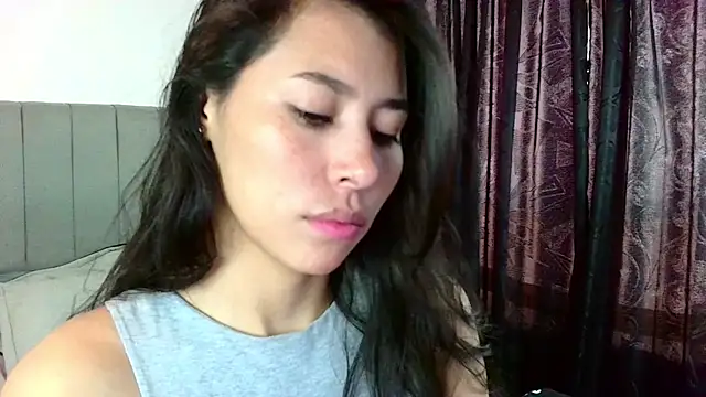 Snapshot of _joy_yva chatting on 12.08.24  joy yva online show from 12.08.24