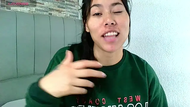 Snapshot of _joy_yva chatting on 03.20.25  joy yva online show from 03.20.25