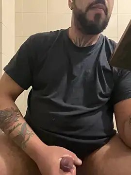 Snapshot of Dikkiduohottt chatting on 01.16.25 Dikkiduohottt online show from 01.16.25