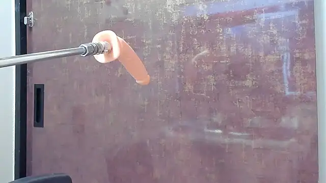 Snapshot of doll_bella_ chatting on 02.15.25 doll bella online show from 02.15.25