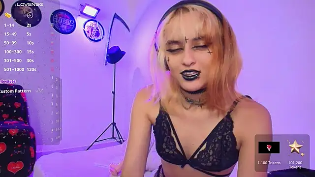 Snapshot of lizeth_darks chatting on 12.11.24 lizeth darks online show from 12.11.24