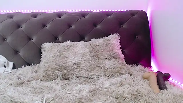 TiffanyPeretz online show from 02.05.25