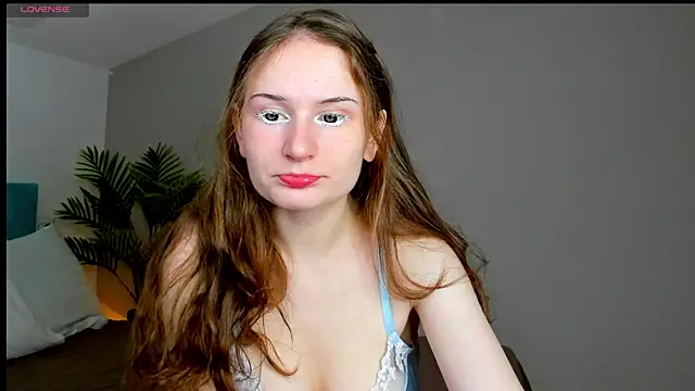 L1ittle kitty  online show from 12.20.25