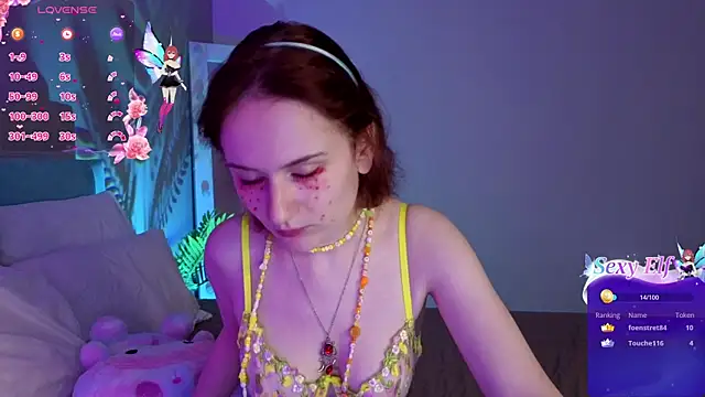 Snapshot of L1ittle_kitty_ chatting on 06.04.26 L1ittle kitty online show from 06.04.26