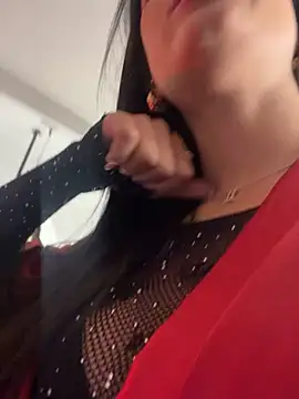 Alisha-Bond online show from 12.03.24