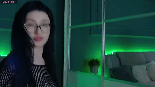 Snapshot of AllisonSky chatting on 03.25.26 AllisonSky online show from 03.25.26