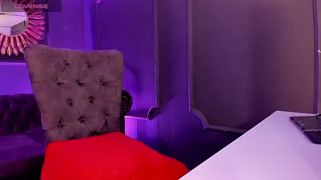 Lucy Williiams online show from 01.13.25