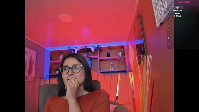 Lucy Williiams online show from 10.20.25