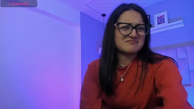 Snapshot of Lucy_Williiams chatting on 02.07.26 Lucy Williiams online show from 02.07.26