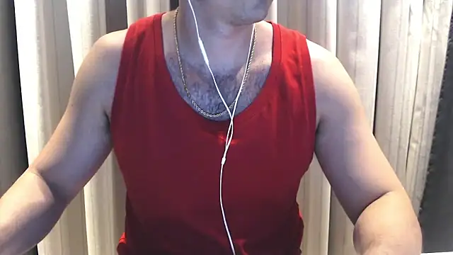 Snapshot of ECMT chatting on 02.18.25 ECMT online show from 02.18.25