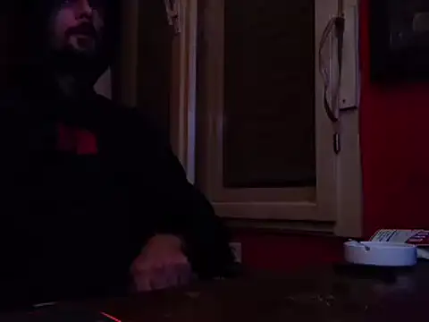 Snapshot of Guy4ladys69 chatting on 01.05.25 Guy4ladys69 online show from 01.05.25