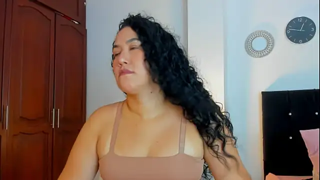 kathyajhonss online show from 10.24.25