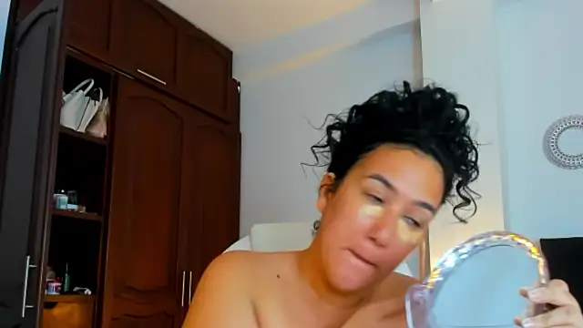 Snapshot of kathyajhonss chatting on 07.07.26 kathyajhonss online show from 07.07.26