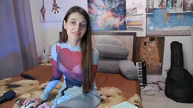Snapshot of Iren chatting on 02.22.25 Iren online show from 02.22.25