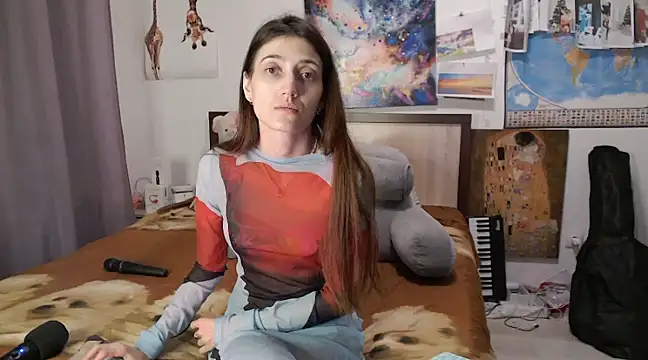 Snapshot of Iren chatting on 02.25.25 Iren online show from 02.25.25