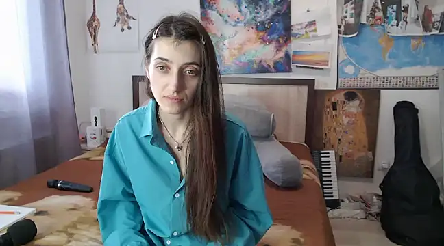 Snapshot of Iren chatting on 03.07.25 Iren online show from 03.07.25