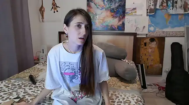 Snapshot of Iren chatting on 03.11.25 Iren online show from 03.11.25