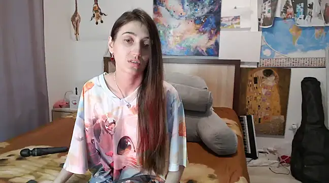Snapshot of Iren chatting on 03.11.25 Iren online show from 03.11.25