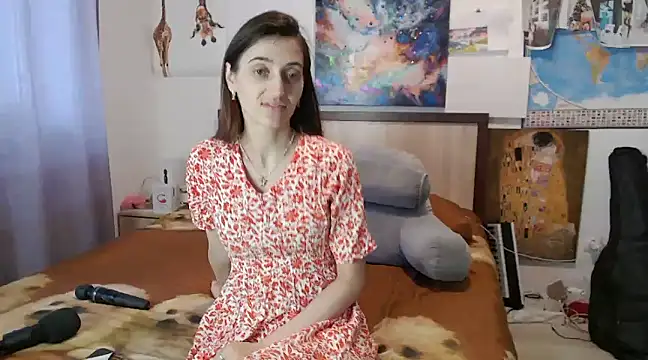 Snapshot of Iren chatting on 03.12.25 Iren online show from 03.12.25