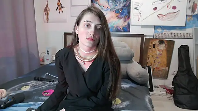 Snapshot of Iren chatting on 03.18.25 Iren online show from 03.18.25