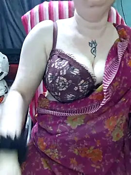 Snapshot of Raja_Ranii chatting on 05.27.26 Raja Ranii online show from 05.27.26